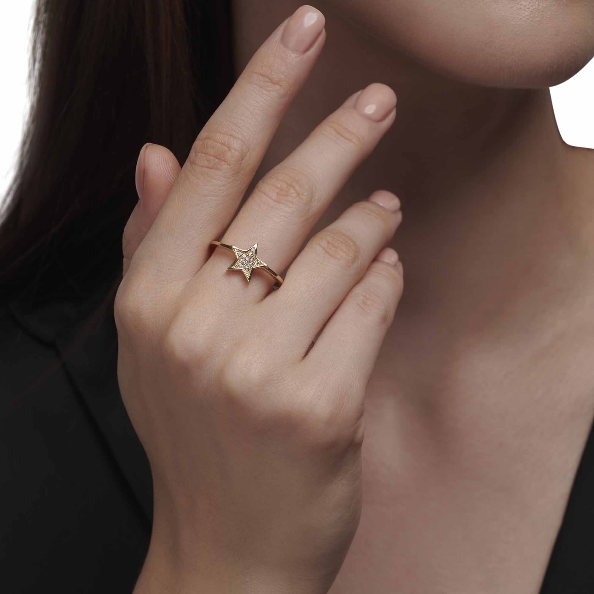 Diamonds in the Star Ring - 1