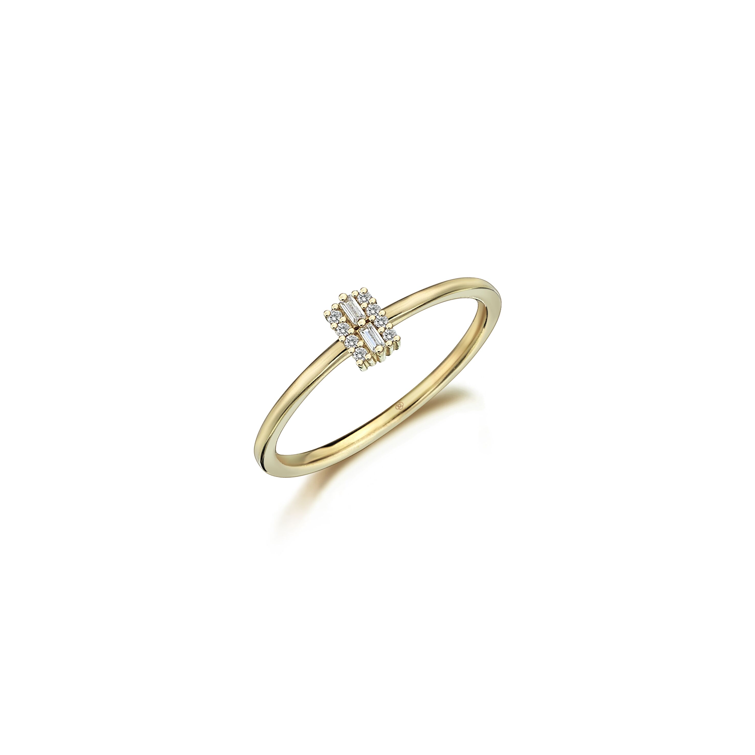 Petite Diamond Baguette Ring - Üsküplü