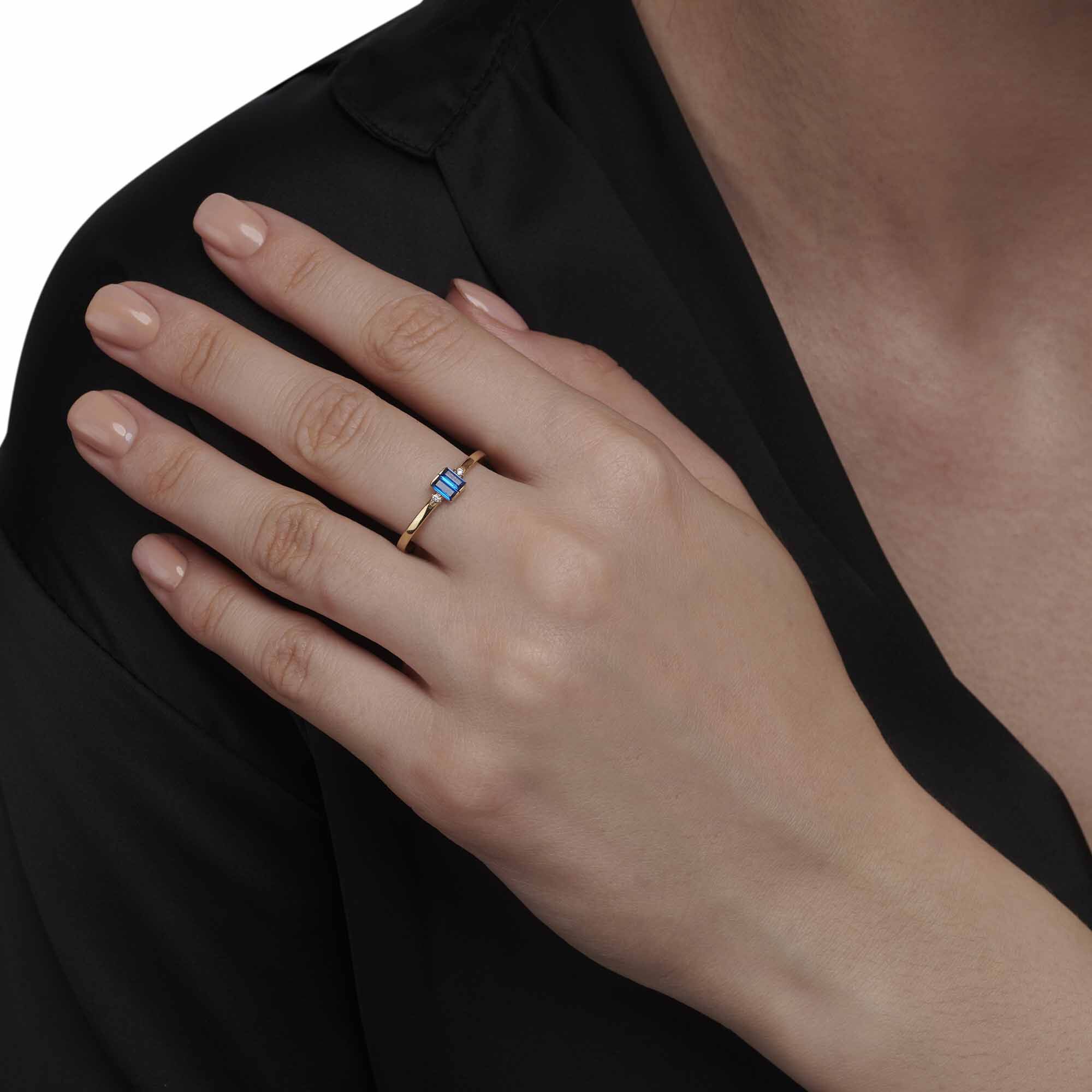 Sapphire Bar Ring - Üsküplü